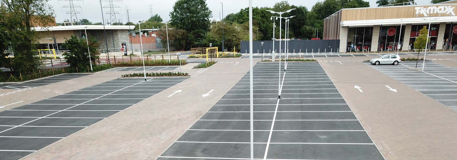 Elliott's Field Retail Shopping Car Park